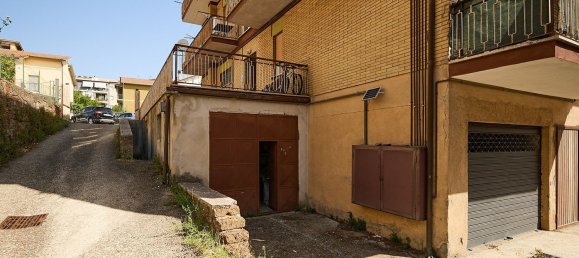 3 rooms Apartment in Bassano Romano, Italy No. 289400 20