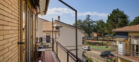 3 rooms Apartment in Bassano Romano, Italy No. 289400 17