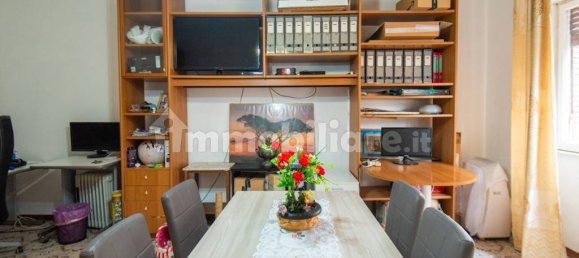 Apartamento de 2 dormitorios en Rome, Italy No. 160753 5