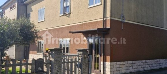 4 bedrooms Villa in Ferrara, Italy No. 93243 2