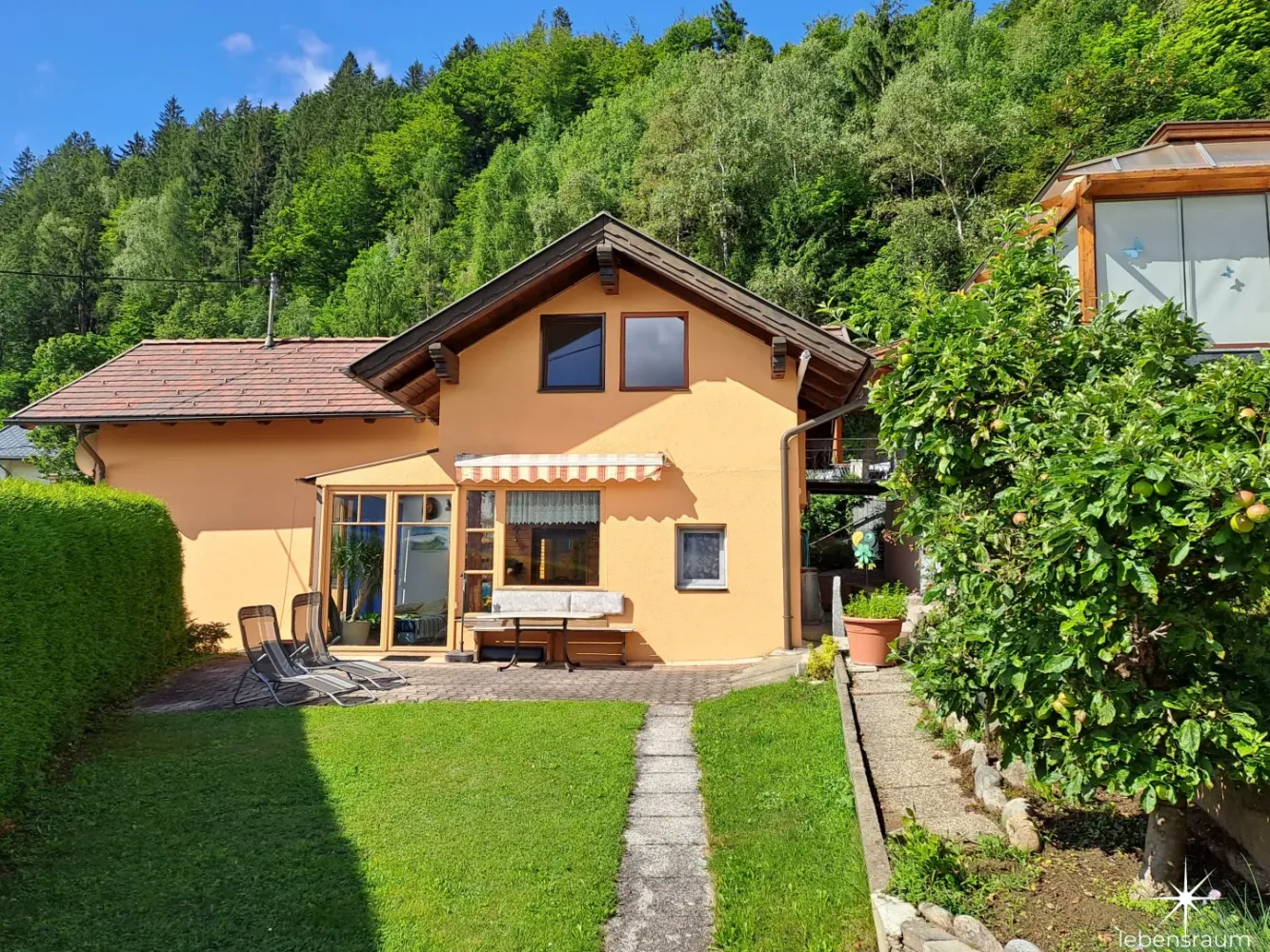 6 rooms House in Lurnfeld, Austria No. 29466