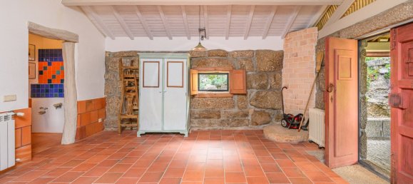 Дом с 11 спальнями в Пенафиел, Португалия № 10131 17