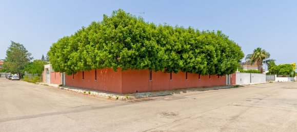 7 bedrooms Villa in Lecce, Italy No. 343032 4