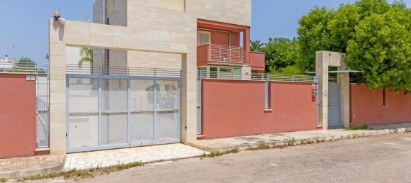 7 bedrooms Villa in Lecce, Italy No. 343032 2