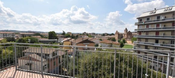 4 غرف نوم بانتهاوس في Chiaravalle, Italy رقم 313476 9