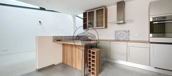 Dúplex de 3 dormitorios en Saint-Quentin, France No. 45534 5