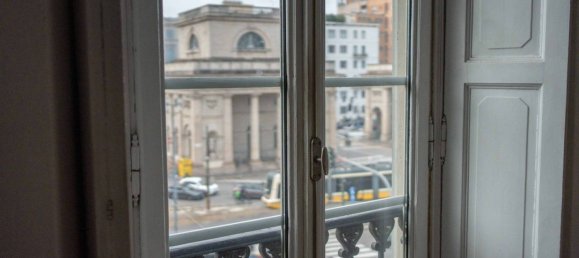 3 bedrooms Apartment in Milan, Italy No. 332198 21