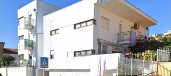 5 rooms Apartment in Città Sant'Angelo, Italy No. 186535 28