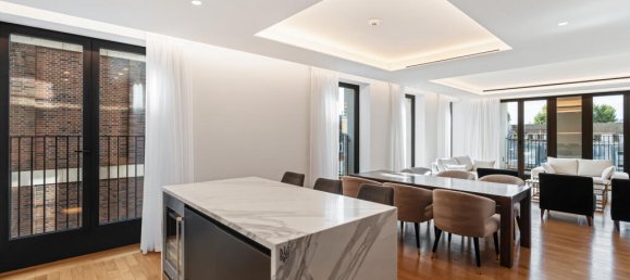 3 bedrooms Apartment in London, United Kingdom No. 13048 13