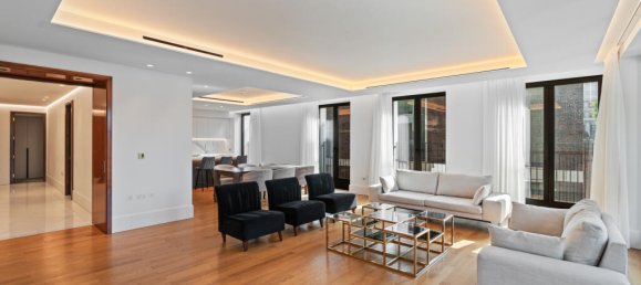 3 bedrooms Apartment in London, United Kingdom No. 13048 9