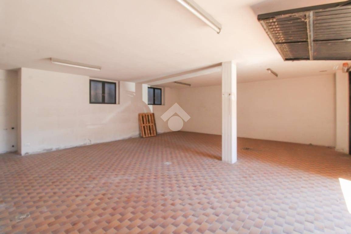 1 room Warehouse in Rovato, Italy No. 264190