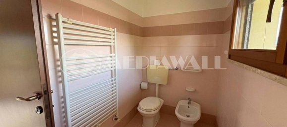 3 bedrooms House in Pordenone, Italy No. 295543 24