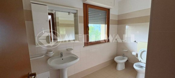 3 bedrooms House in Pordenone, Italy No. 295543 15