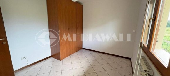 3 bedrooms House in Pordenone, Italy No. 295543 16