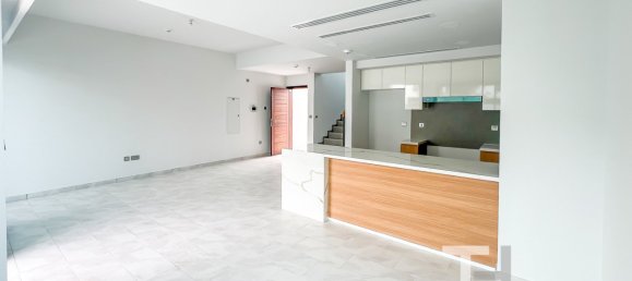 Adosado de 3 dormitorios en Dubai Land, UAE No. 28922 3