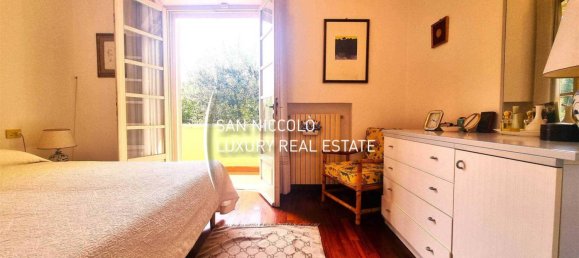 Villa de 5 dormitorios en Forte dei Marmi, Italy No. 193180 2