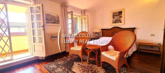 Villa de 5 dormitorios en Forte dei Marmi, Italy No. 193180 4