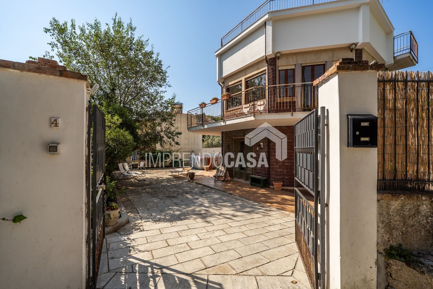 Villa T7 em Monreale, Italy N.º 310884