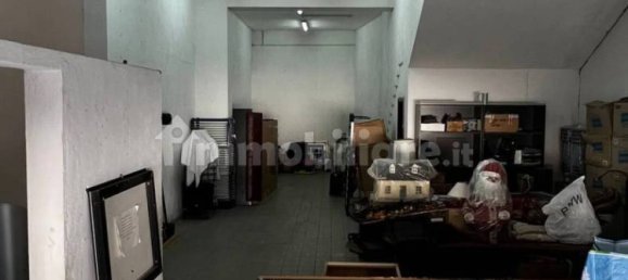 3-Zimmer Gewerbliche Immobilie in Catanzaro, Italy, Nr. 339940 2