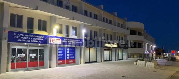 3-Zimmer Gewerbliche Immobilie in Catanzaro, Italy, Nr. 339940 6