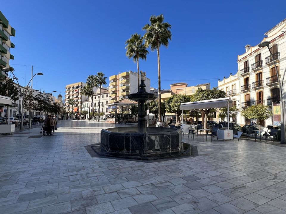 3 bedrooms Building in Coin, Spain No. 270100