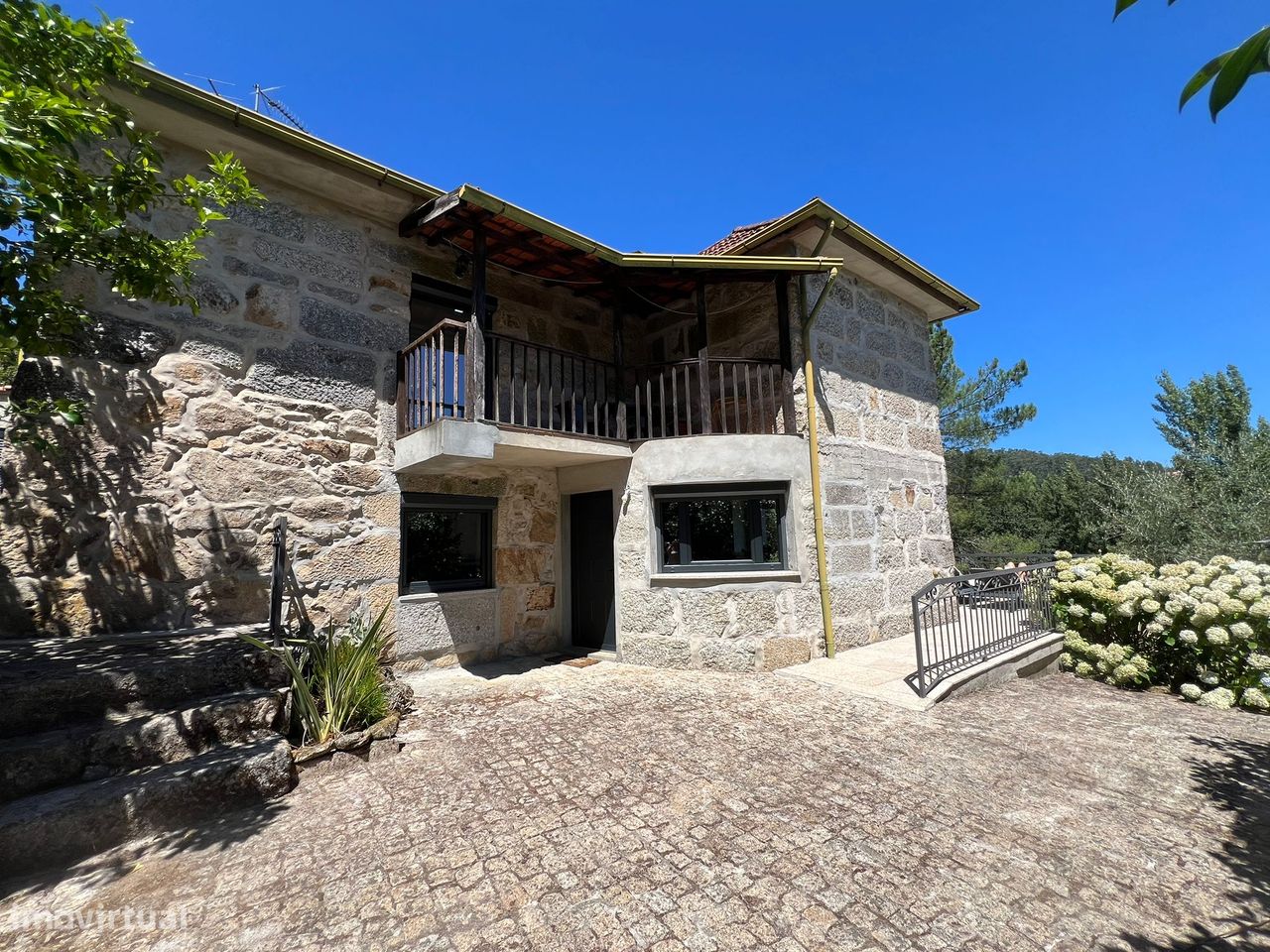 Casa de 3 dormitorios en Golaes, Portugal No. 213435