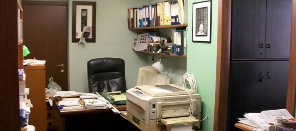 4 bedrooms Apartment in Turin, Italy No. 207148 10