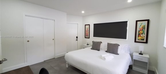 3 Schlafzimmer Villa in Miami, USA, Nr. 615809 5