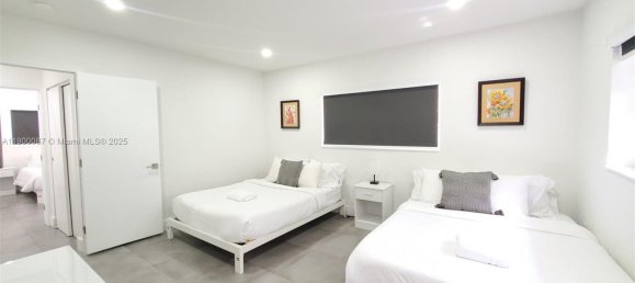3 Schlafzimmer Villa in Miami, USA, Nr. 615809 13