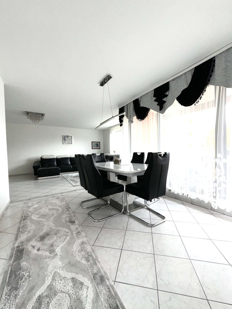 3 Schlafzimmer Wohnung in Wiesbaden, Germany, Nr. 310362