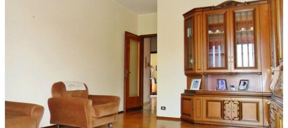 2 bedrooms Apartment in Biella, Italy No. 254116 2