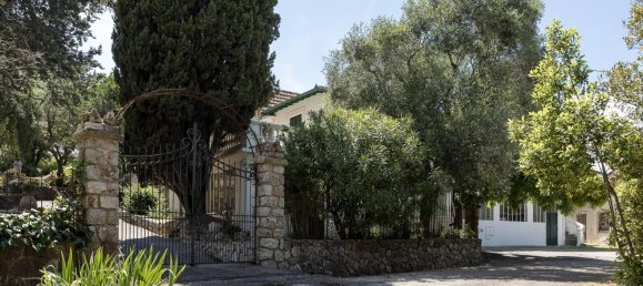 344m² Commercial property in Cannes, France No. 1505 2