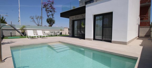 3 bedrooms Villa in Pilar de la Horadada, Spain No. 10847 4
