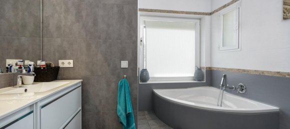 Villa de 4 dormitorios en Málaga, Spain No. 42411 5