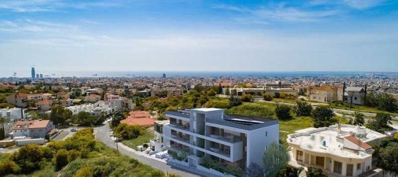 3 bedrooms Apartment in Limassol, Cyprus No. 13313 4