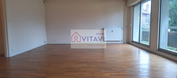 3 bedrooms Apartment in Compiegne, France No. 40844 3