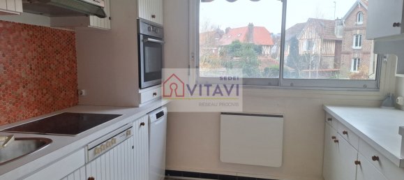 3 bedrooms Apartment in Compiegne, France No. 40844 5