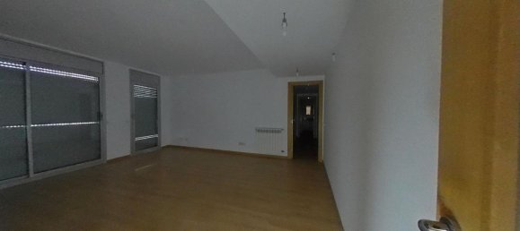 3 Schlafzimmer Wohnung in Girona, Spain, Nr. 153715 7