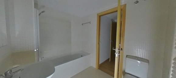 3 Schlafzimmer Wohnung in Girona, Spain, Nr. 153715 15