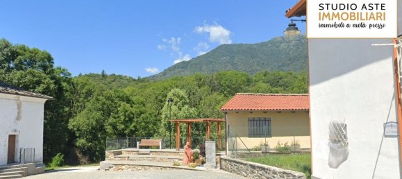 5 rooms Apartment in Colleretto Castelnuovo, Italy No. 48678 20