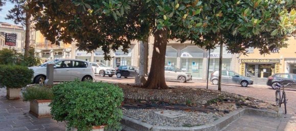 Здание с 5 комнатами в Лоди, Италия № 288146 6