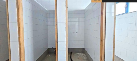 606m² Warehouse in Naron, Spain No. 124572 3