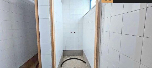 606m² Warehouse in Naron, Spain No. 124572 40