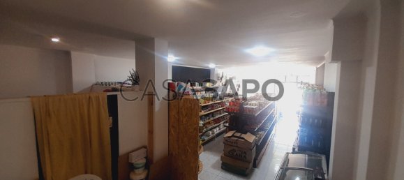 101m² Commercial property in Caldas da Rainha, Portugal No. 195968 20