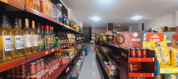 101m² Commercial property in Caldas da Rainha, Portugal No. 195968 10