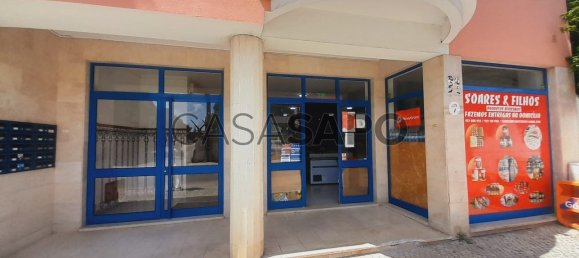 101m² Commercial property in Caldas da Rainha, Portugal No. 195968 34