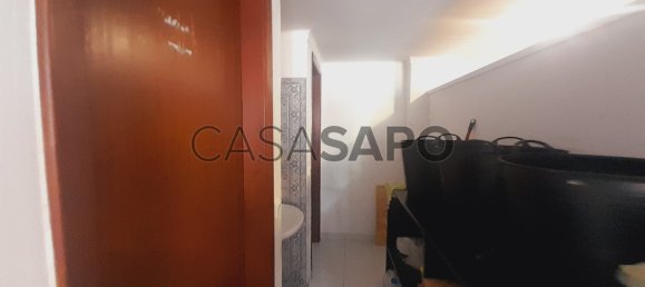 101m² Commercial property in Caldas da Rainha, Portugal No. 195968 16
