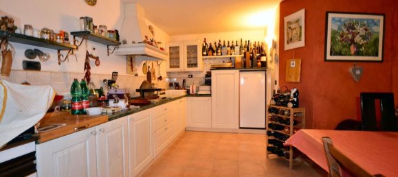 6 rooms Villa in Lucca, Italy No. 114097 12