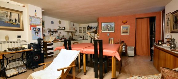 6 rooms Villa in Lucca, Italy No. 114097 10