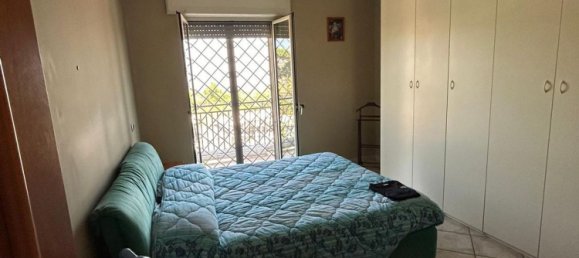 3 rooms Apartment in Naples, Italy No. 150130 8